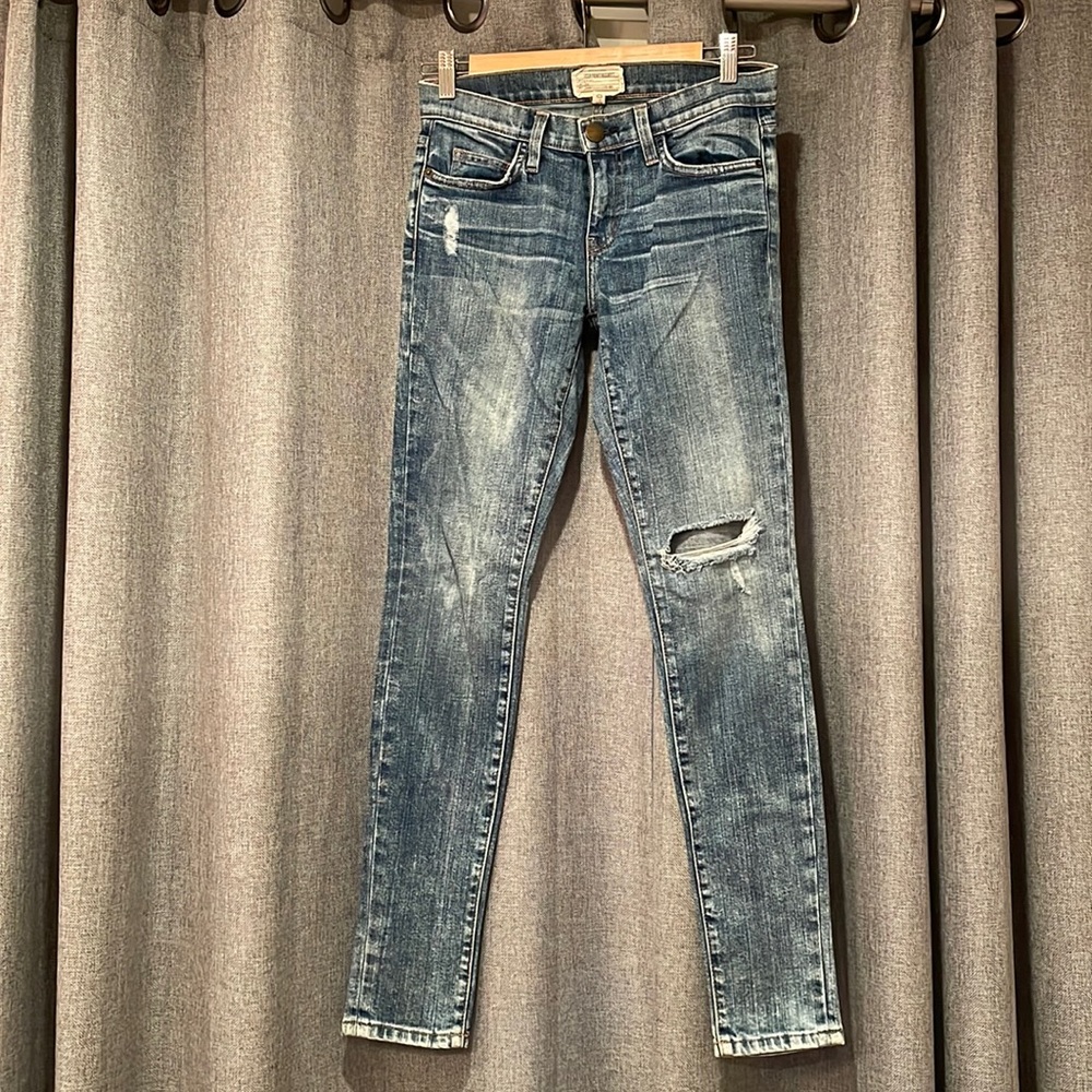 Current Elliott size 25 Low rise Skinny Jean